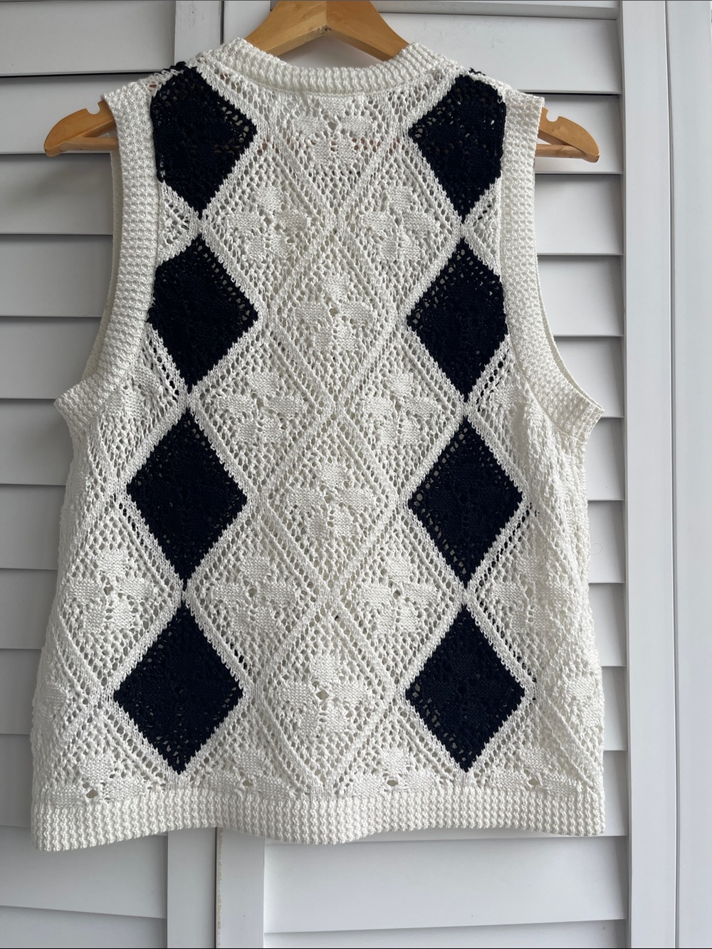 Adyson Parker Crochet Argyle Sweater Vest – NWT – Size L - Picture 4 of 12